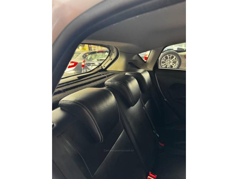 FORD - FIESTA - 2017/2017 - Branca - R$ 54.900,00