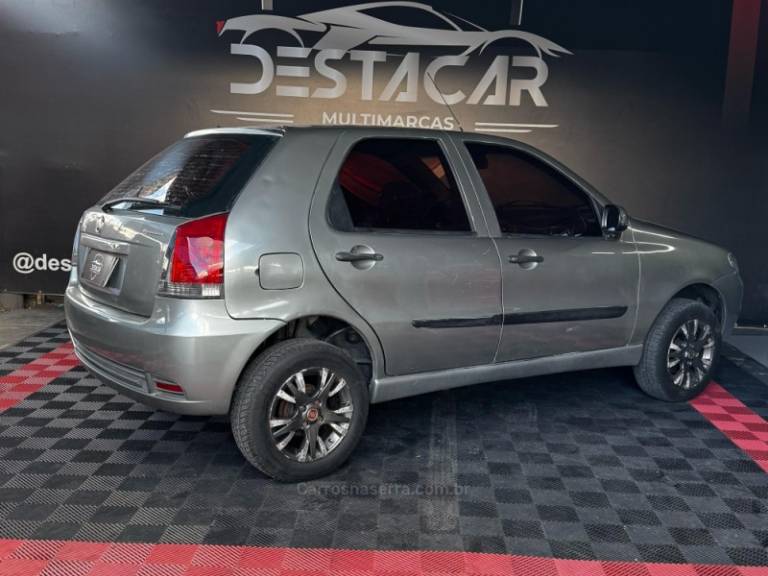 FIAT - PALIO - 2011/2012 - Cinza - R$ 28.900,00
