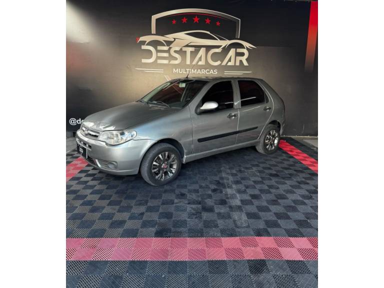 FIAT - PALIO - 2011/2012 - Cinza - R$ 28.900,00